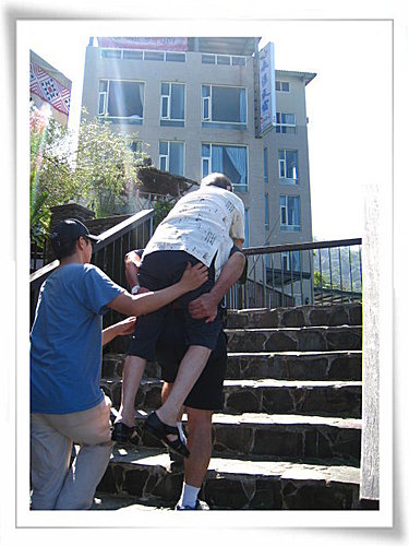 和外公外婆一起員工旅遊