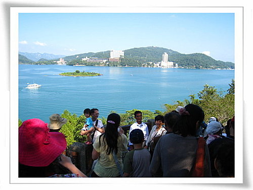 和外公外婆一起員工旅遊