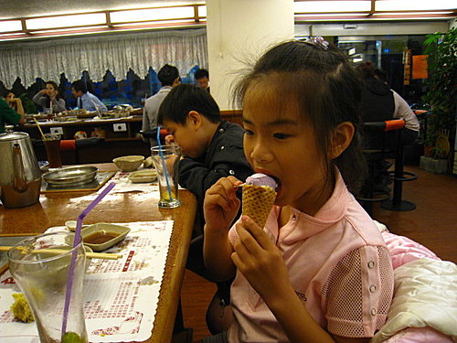 媽媽小孩當自強