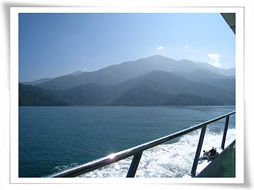 和外公外婆一起員工旅遊