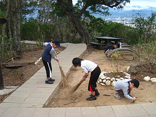 虎東虎南過虎年