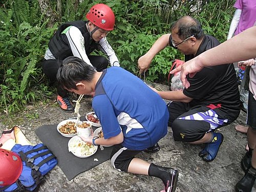 驚險有趣 三峽溯溪