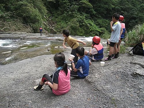 驚險有趣 三峽溯溪
