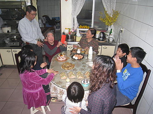 返鄉祝壽喝喜酒