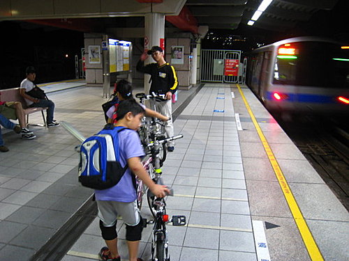 騎車往淡水